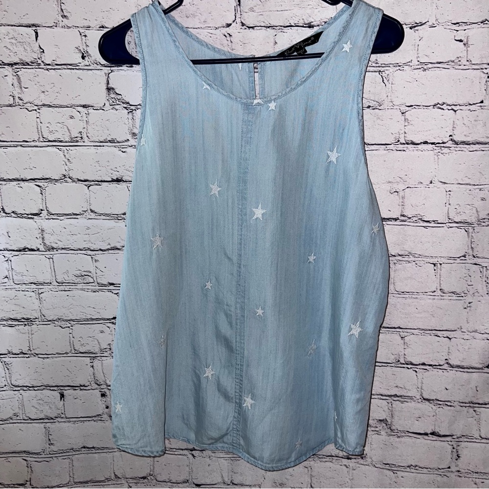 Velvet Heart Chambray‎ Embroidered Star Sleeveless Top Size Large